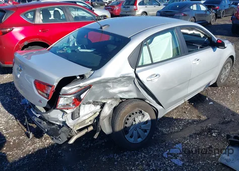 2020 Kia Rio S z USA, uszkodzony, nr VIN 3KPA24ADXLE360122